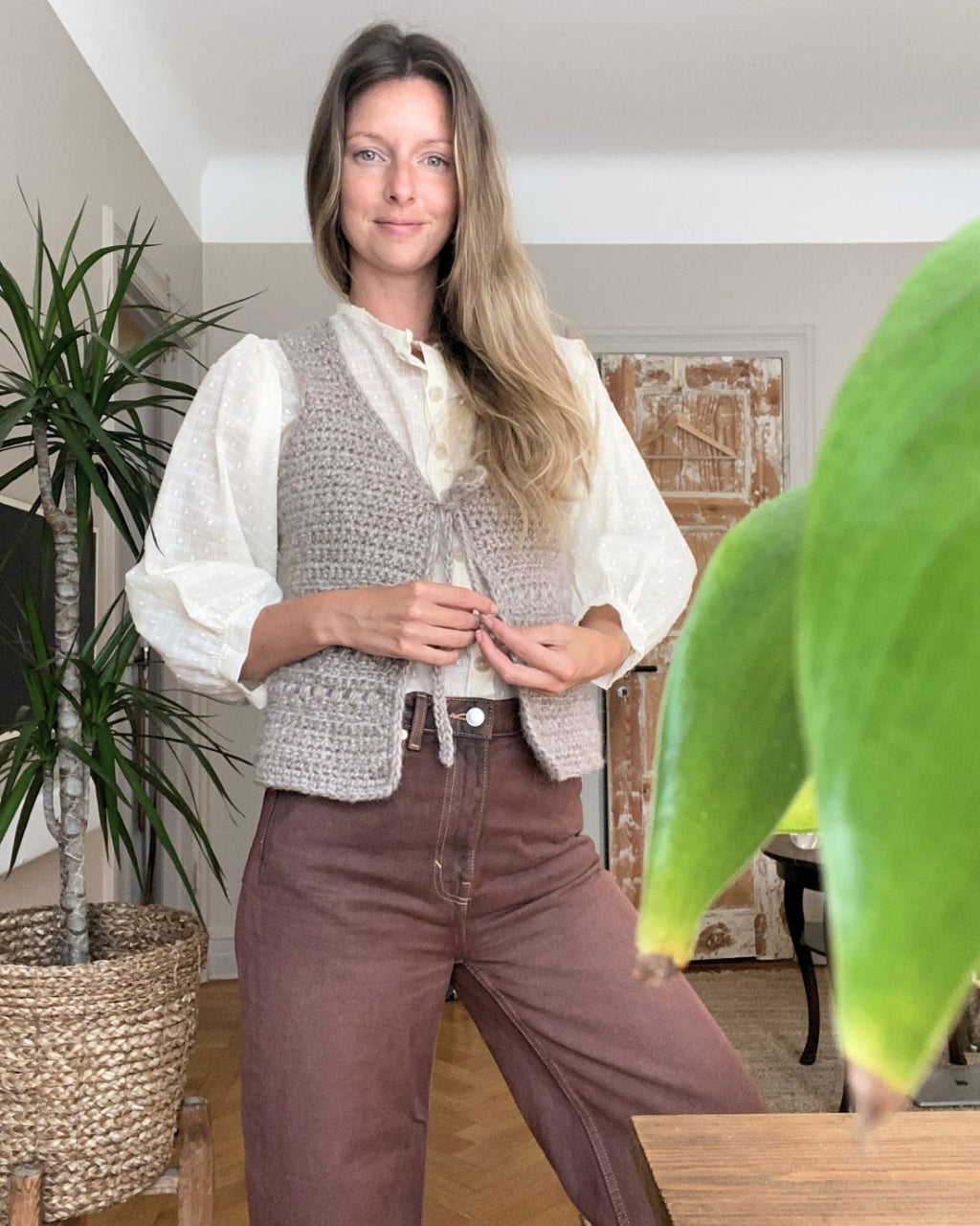 Lovis Vest (ENG)