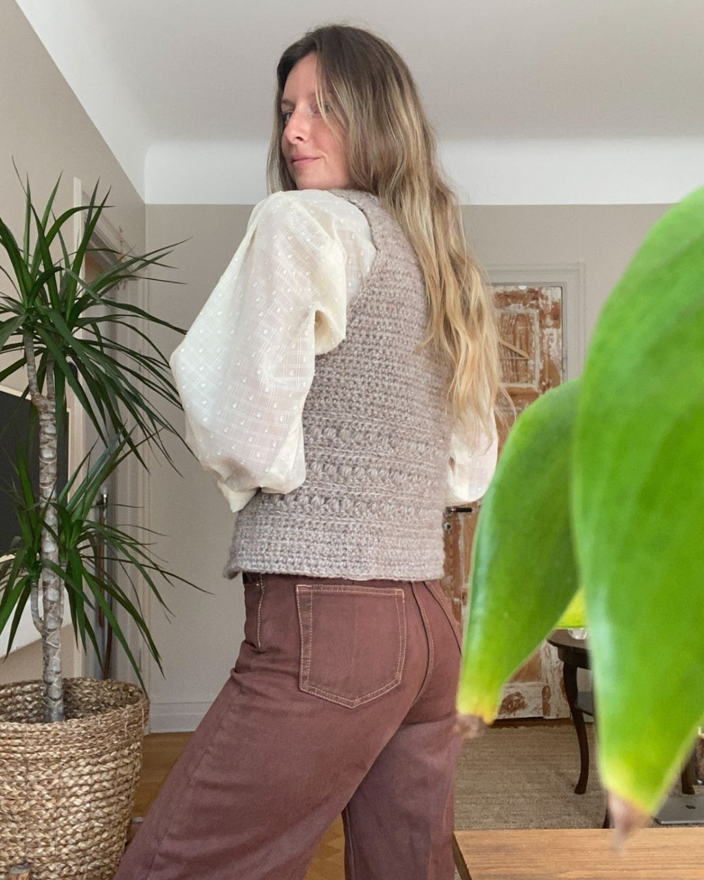 Lovis Vest (ENG)