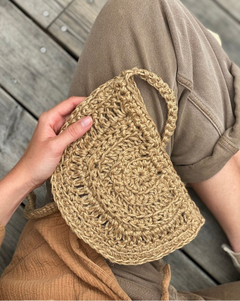 Half Moon Bag (ENG)