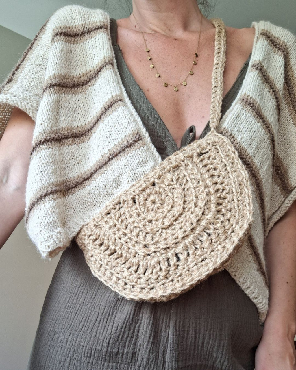 Half Moon Bag (ENG)