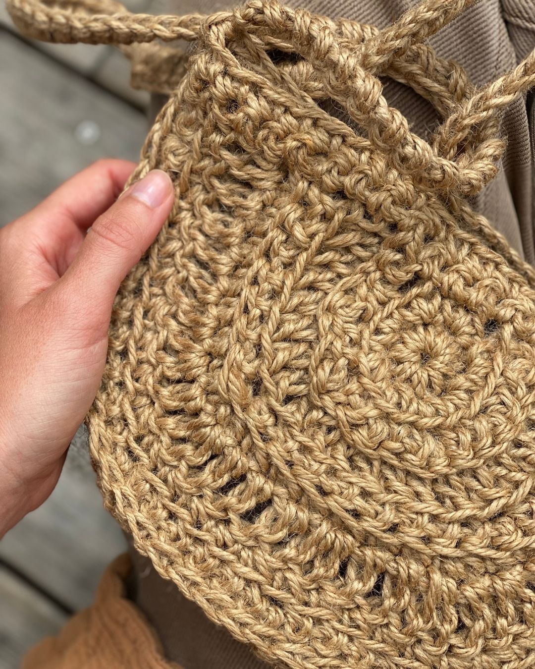 Half Moon Bag (ENG)